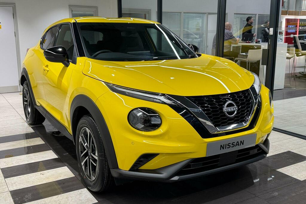 Nissan Juke 1.0 Dig-t N-connecta Euro 6 Ss AK75ZYY Yellow #2