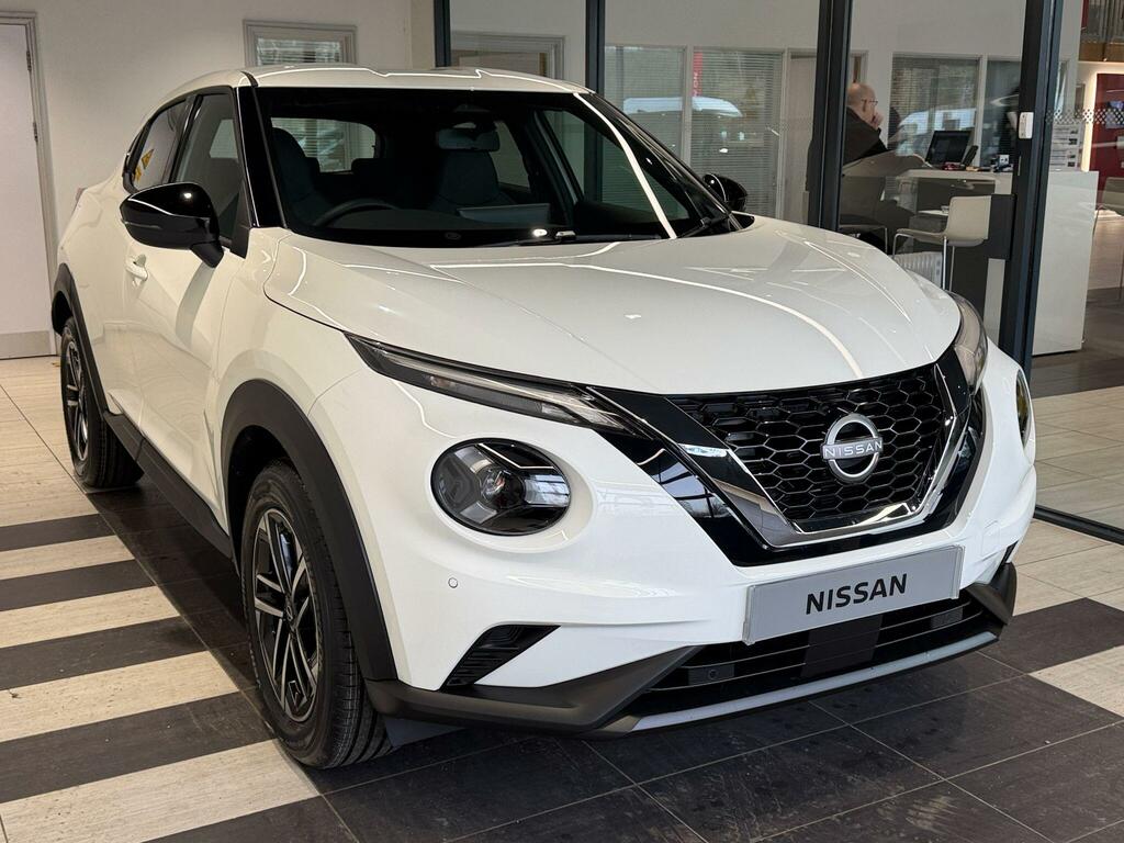 Nissan Juke 1.0 Dig-t N-connecta Euro 6 Ss AK75ZZD White #2