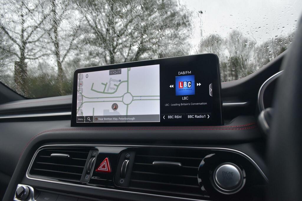 Genesis G70 2.2D Sport Line Red #10