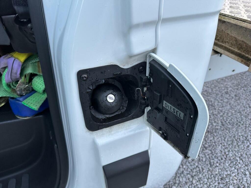 Nissan NV400 2.3 Dci 33 White #55