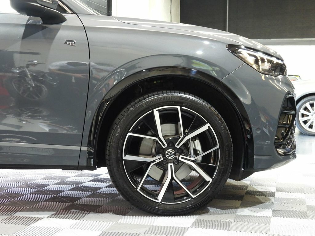 Volkswagen Tiguan 2L R-line AF25PXJ Grey #2