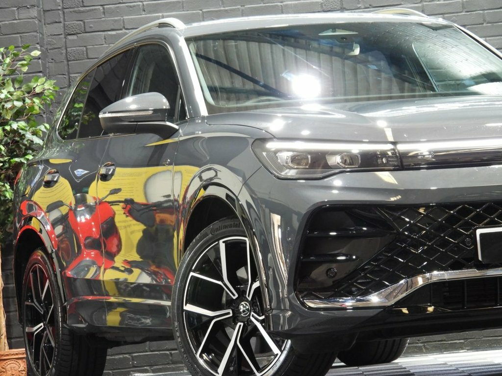 Volkswagen Tiguan 2L R-line AF25PXJ Grey #5