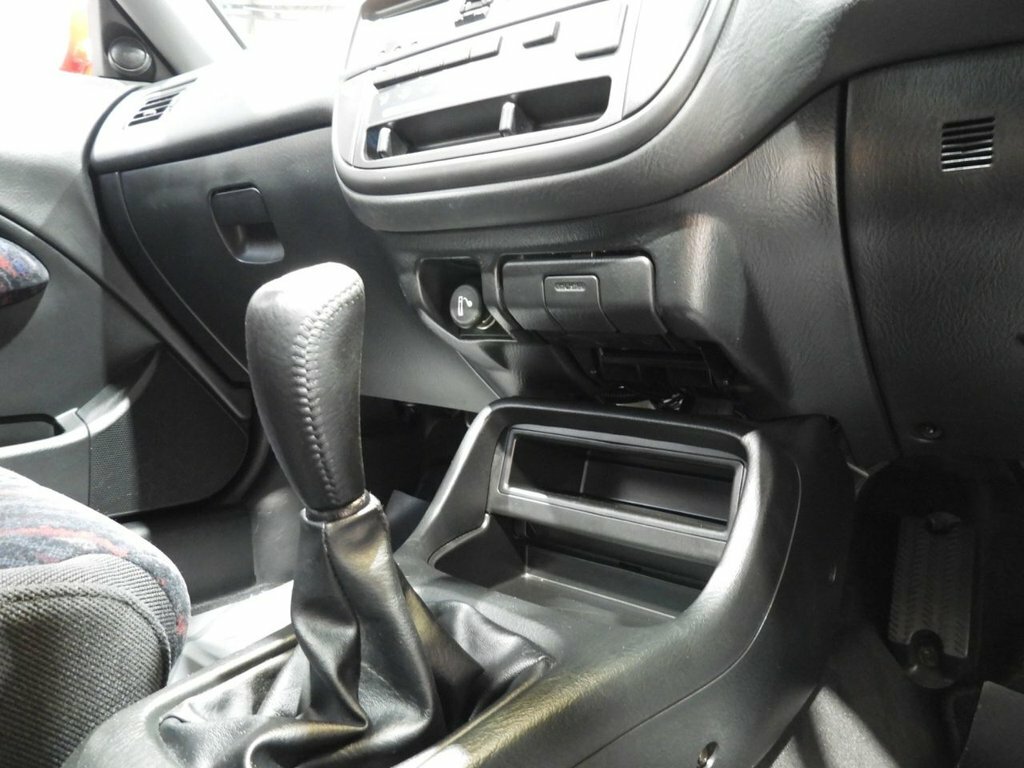 Honda Civic 1.6 Ls Hatchback 111 Bhp #25