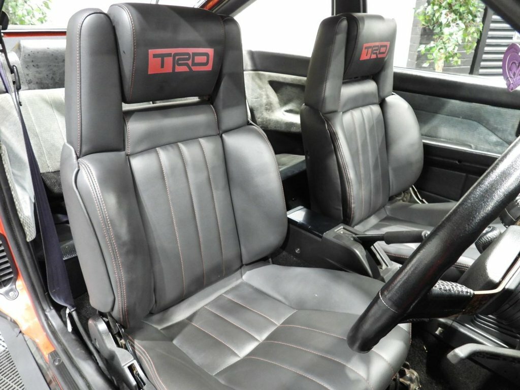 Toyota Corolla 1.5 Hybird Saloon Low Miles White #24