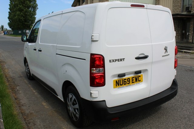 Peugeot Expert Bluehdi Professional L1 NU69EWC White #5
