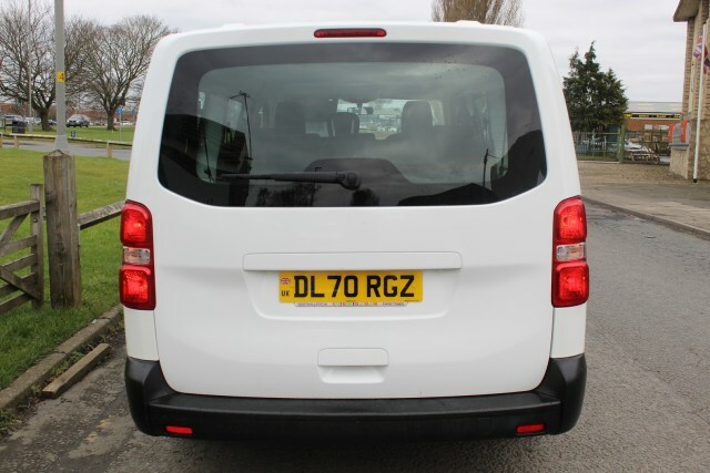 Vauxhall Vivaro Life Edition Lwb 9 Seater DL70RGZ White #5