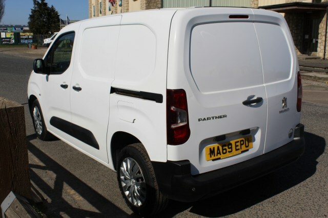 Peugeot Partner Bluehdi Professional L1 White #5