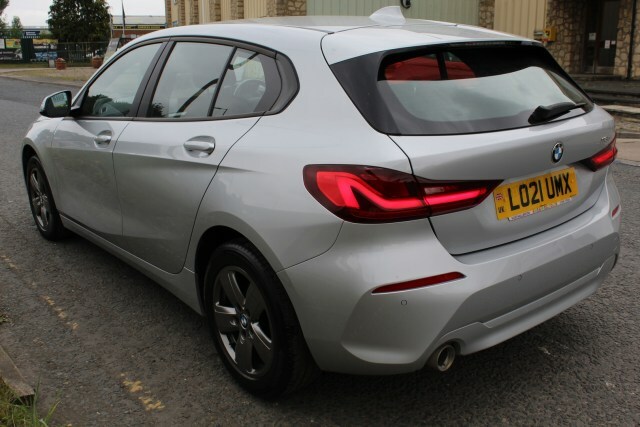BMW 1 Series 116D Se LO21UMX Silver #5