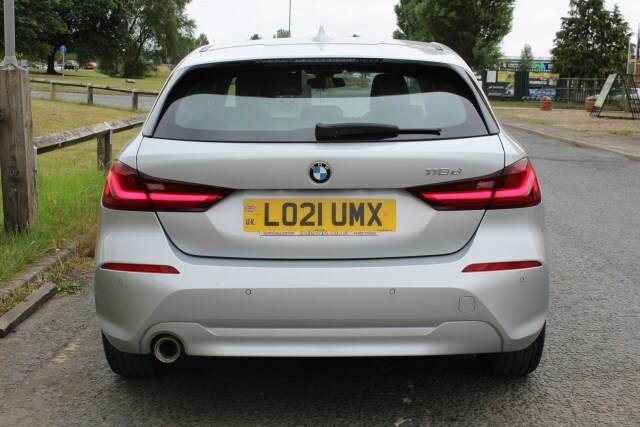 BMW 1 Series 116D Se LO21UMX Silver #4