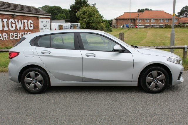 BMW 1 Series 116D Se LO21UMX Silver #2