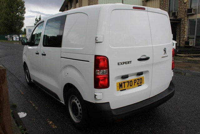 Peugeot Expert Professional Crew Van MT70PZO White #5