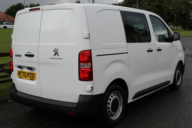 Peugeot Expert Professional Crew Van MT70PZO White #3