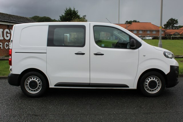 Peugeot Expert Professional Crew Van MT70PZO White #2