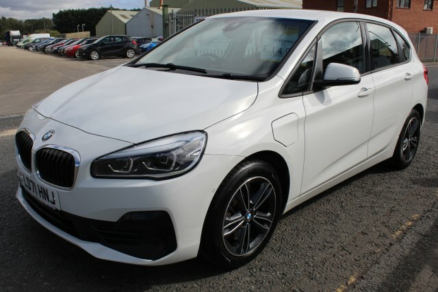 BMW 2 Series Active Tourer 225Xe Sport Active Tourer Hybrid White #6
