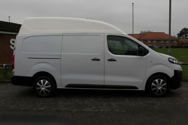 Vauxhall Vivaro L2h2 F2900 Prime V023SMU White #2