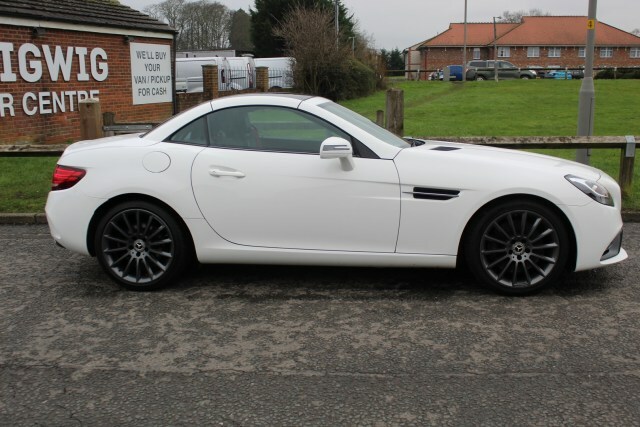 Mercedes-Benz SLC Slc 250 D Amg Line NX17LWZ White #2
