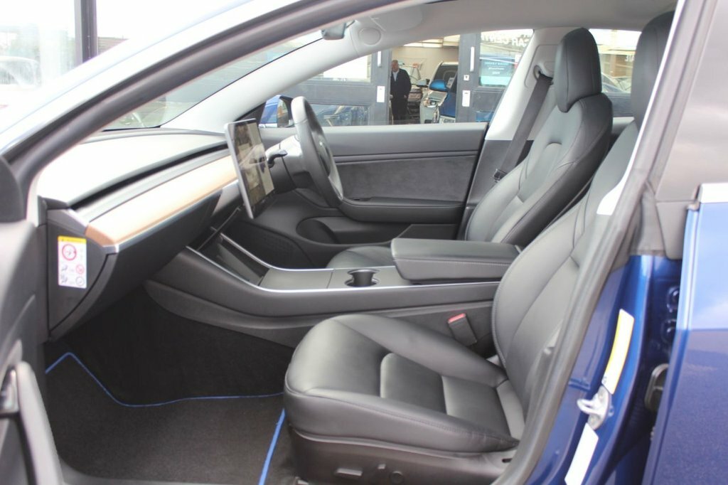 Tesla Model 3 1L Standard Range Plus Blue #4