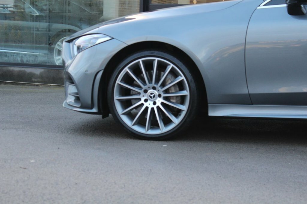 Mercedes-Benz CLS 2.9L Cls 400 D 4Matic Amg Line Premium Plus Grey #4