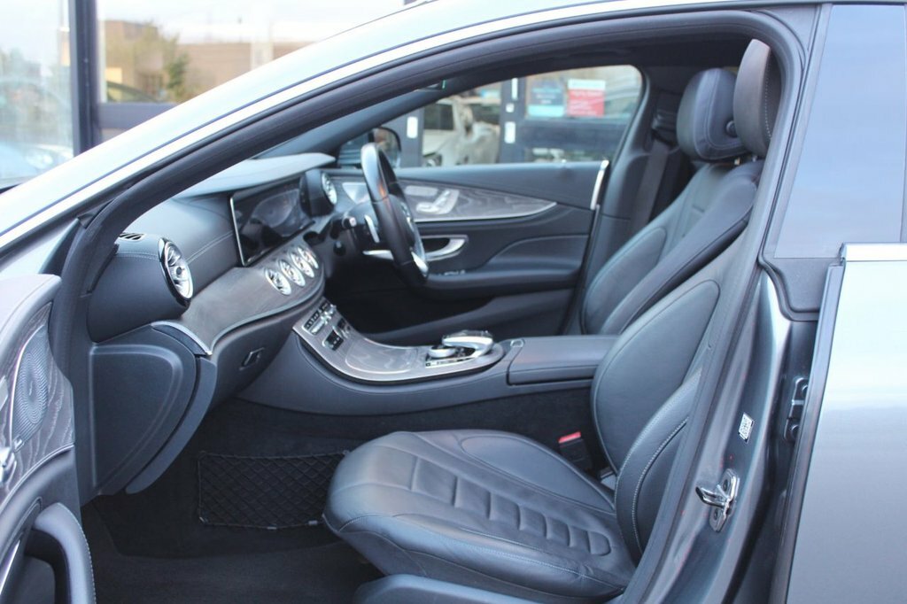 Mercedes-Benz CLS 2.9L Cls 400 D 4Matic Amg Line Premium Plus Grey #3