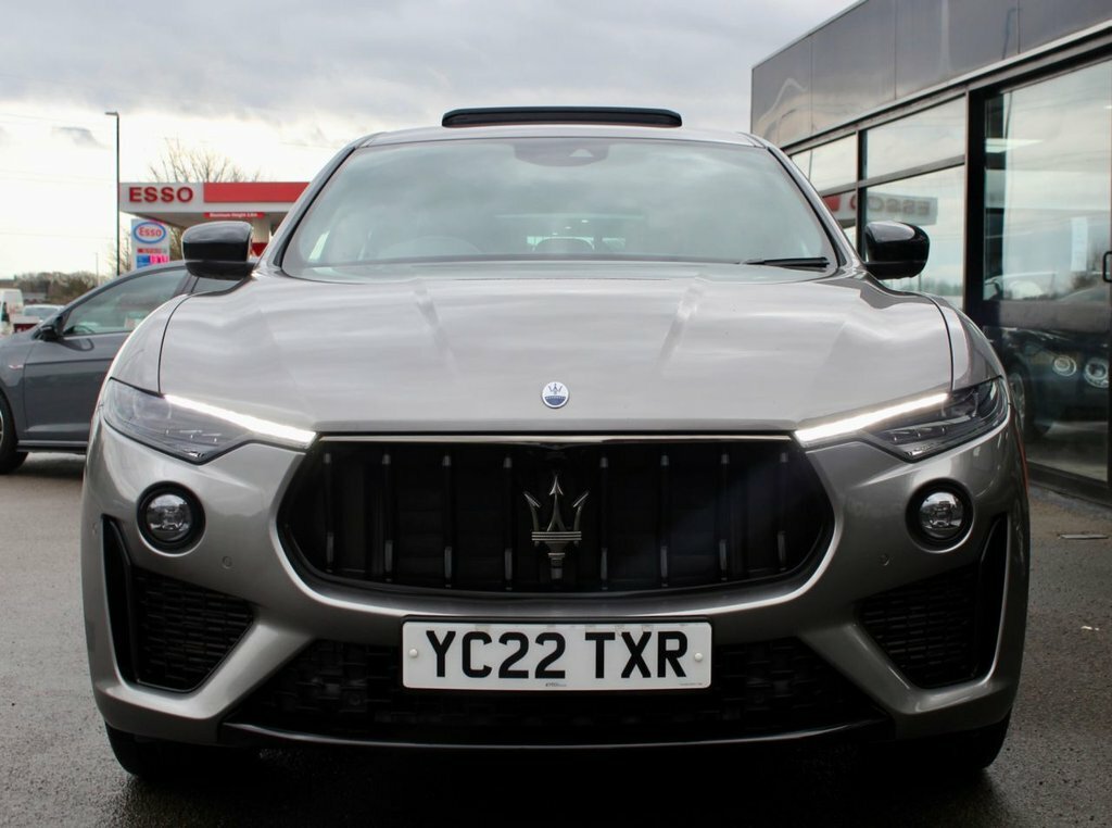 Maserati Levante 3L Modena Grey #2