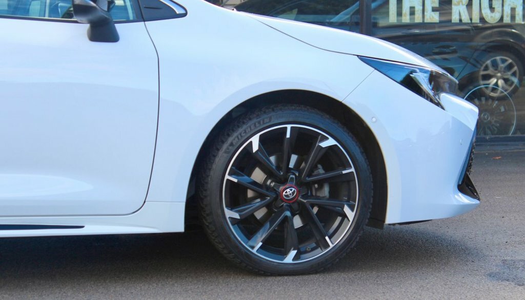 Toyota Corolla 1.8L Gr Sport NU22WRV White #4