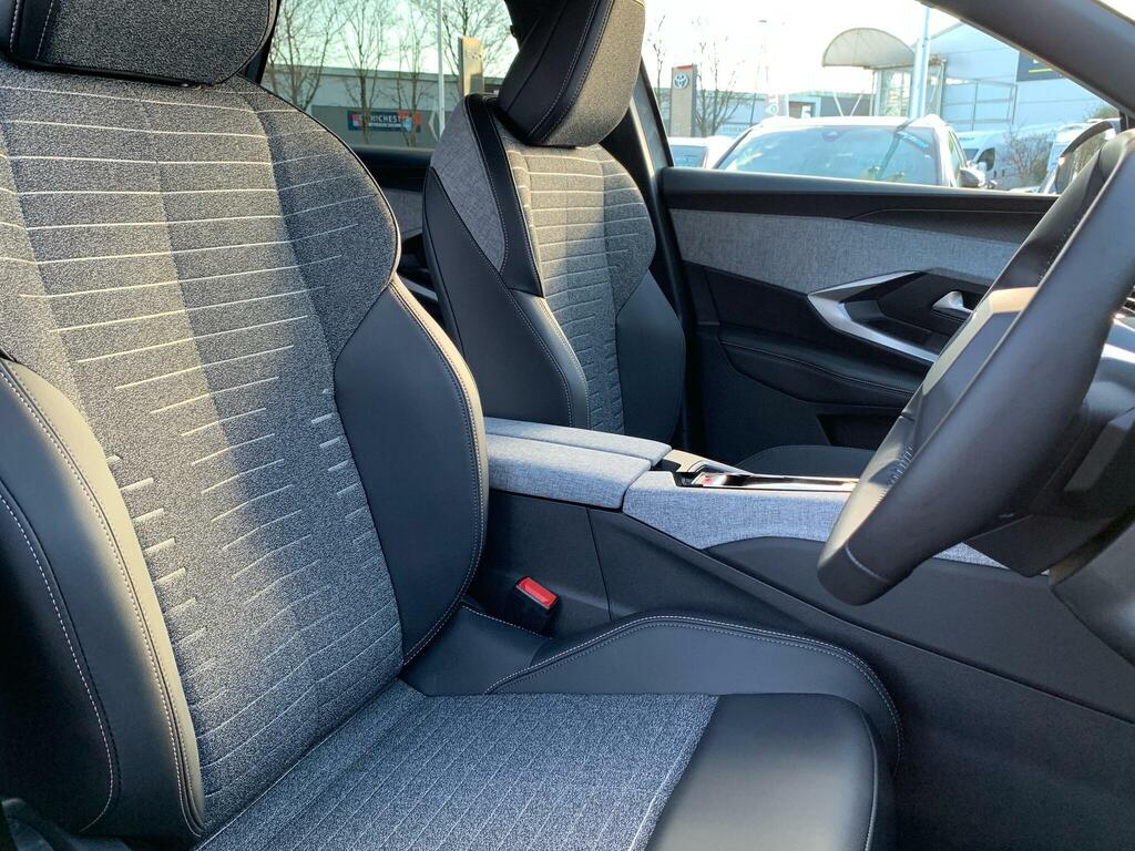 Peugeot 3008 1.2 Hybrid Allure E-dsc6 Euro 6 Ss White #6
