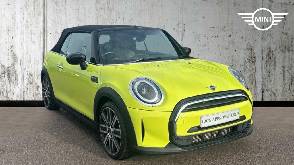 Mini Convertible Convertible Cooper Exclusive Yellow