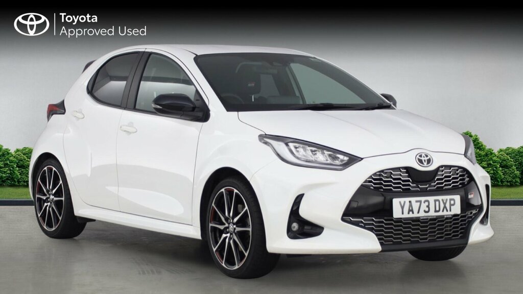 Toyota Yaris 1.5 Vvt-h Gr Sport E-cvt Euro 6 Ss White
