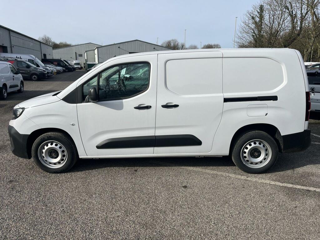 Vauxhall Combo 1.5 Turbo D 2300 Prime-plus XL Panel Van Lwb Euro RA75ZXV White #4