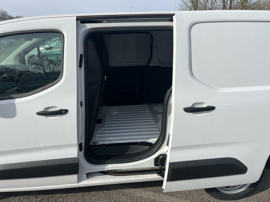 Vauxhall Combo 1.5 Turbo D 2300 Prime-plus XL Panel Van Lwb Euro RA75ZXV White #5