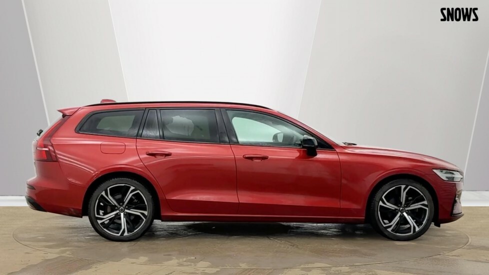 Volvo V60 Plus, B4 Mild Hybrid, Dark RE25FJV Red #2