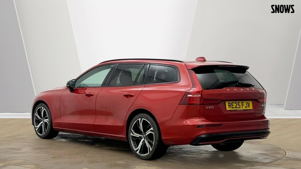 Volvo V60 Plus, B4 Mild Hybrid, Dark RE25FJV Red #3