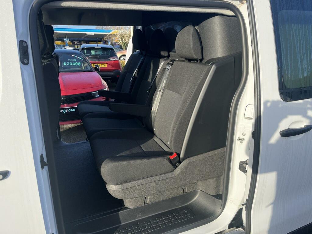 Vauxhall Vivaro 2.0 Turbo D Prime XL Crew Van Lwb Euro 6 6Dr RA75ZWP White #6