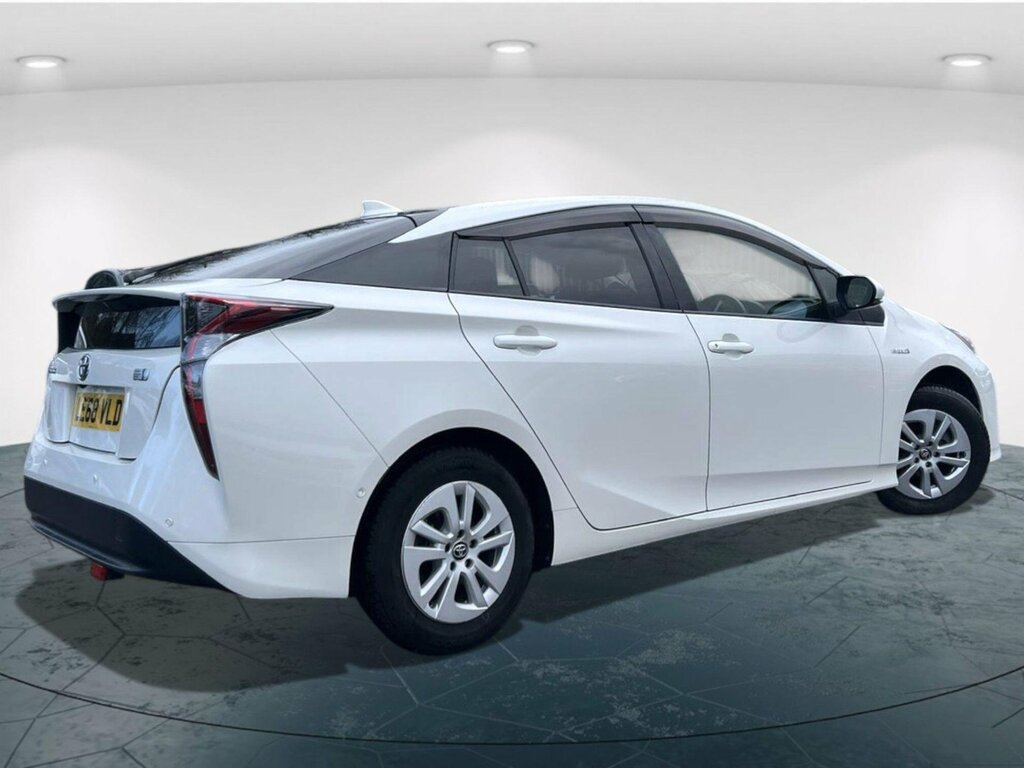Toyota Prius 1.8 Vvti Excel Euro 6 Ss Cvt LE68VLD White #3