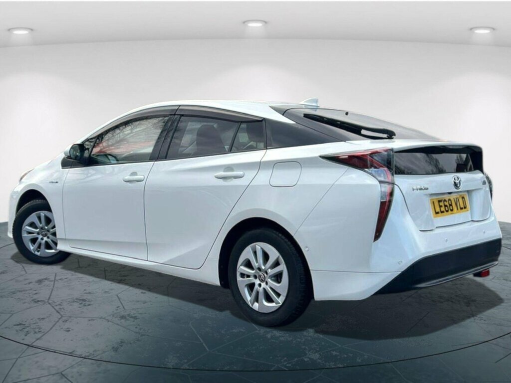 Toyota Prius 1.8 Vvti Excel Euro 6 Ss Cvt LE68VLD White #5