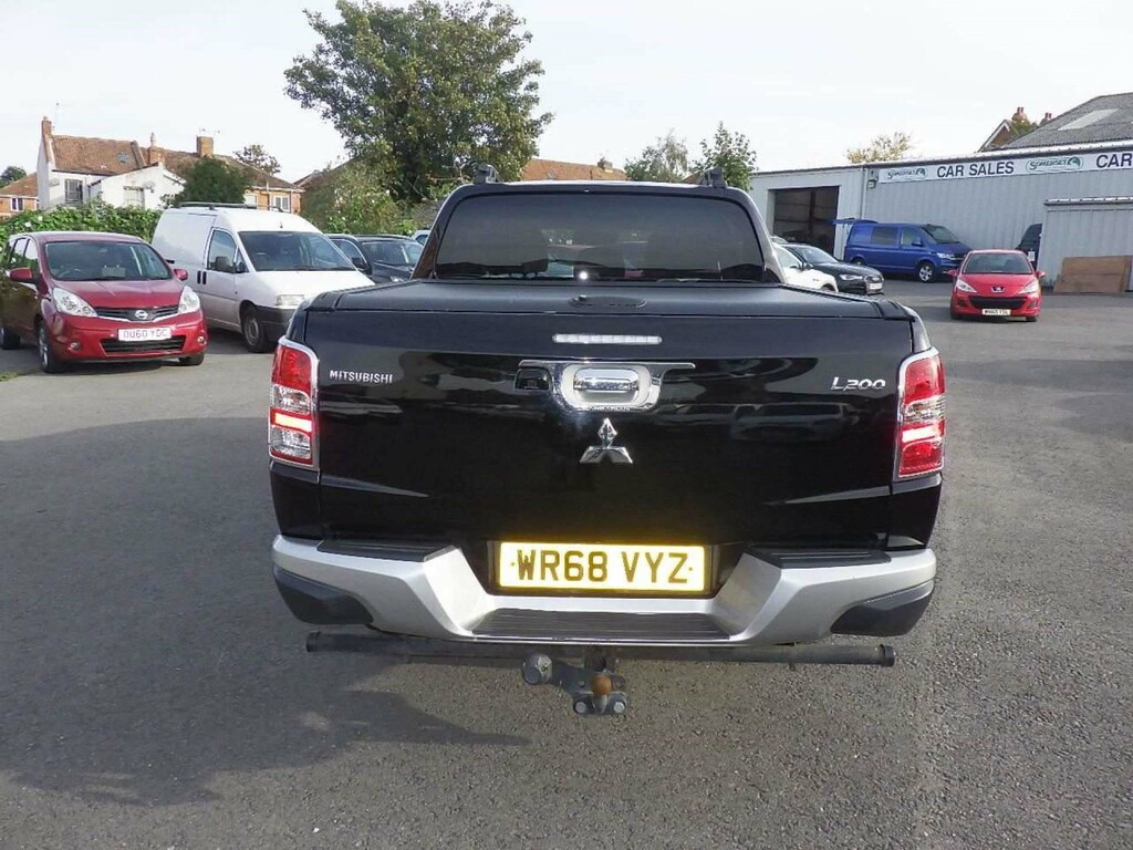 Mitsubishi L200 Di-d Dc Barbarian 4Wd Euro 6 Black #6