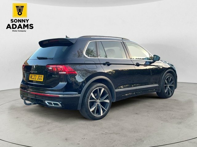 Volkswagen Tiguan 2.0 Tdi R-line Suv Dsg 4Motion Euro 6 ML22JGO Black #4