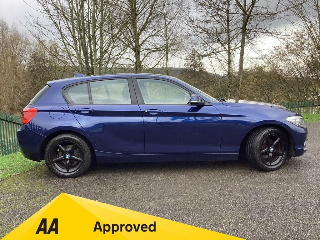 BMW 1 Series 1.5L Se DT68NXW Blue #4