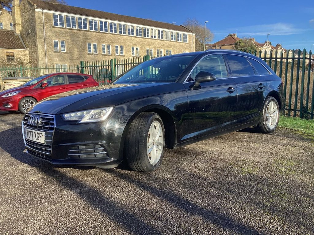Audi A4 Avant 2L Sport YC17XGF Black #4