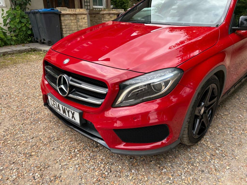 Mercedes-Benz GLA Class 2.0 Gla250 Amg Line Premium Plus 7G-dct 4Matic E CE14MYX Red #4