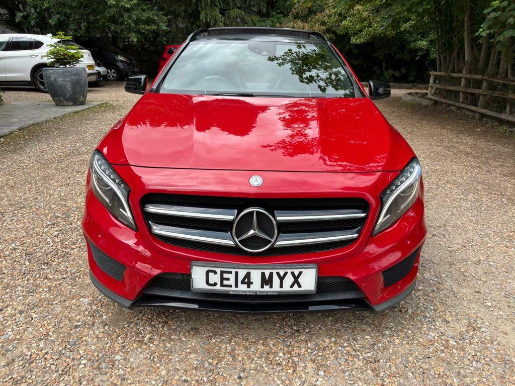 Mercedes-Benz GLA Class 2.0 Gla250 Amg Line Premium Plus 7G-dct 4Matic E CE14MYX Red #3