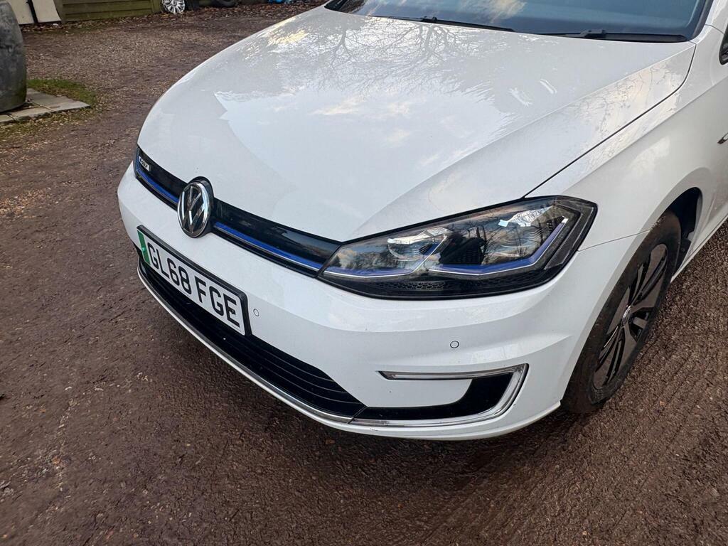 Volkswagen e-Golf Auto White #4