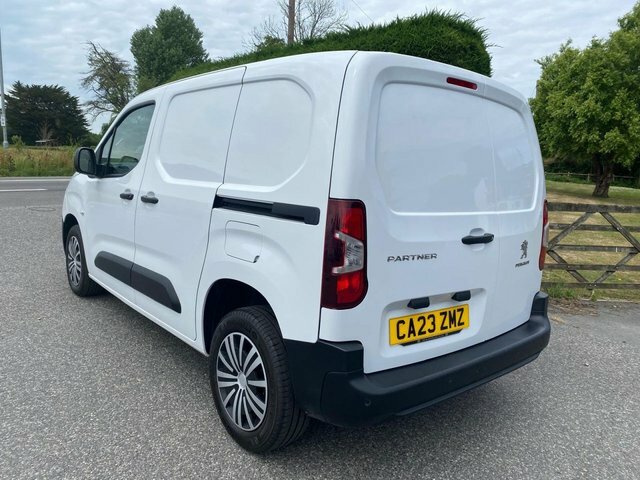 Peugeot Partner 1000 Professional Premium L1 1.5 Blue Hdi 100Ps CA23ZMZ White #6