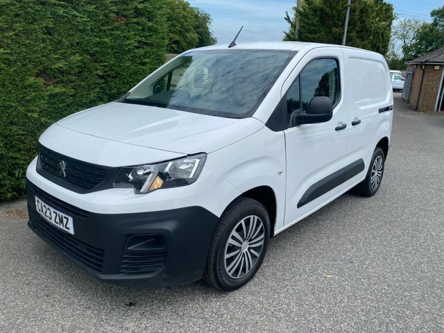 Peugeot Partner 1000 Professional Premium L1 1.5 Blue Hdi 100Ps CA23ZMZ White #3