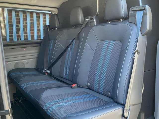 Ford Transit Custom 320 Sport L2 Dciv 5 Seat Crew Van 2.5 Phev Hybrid Grey #3