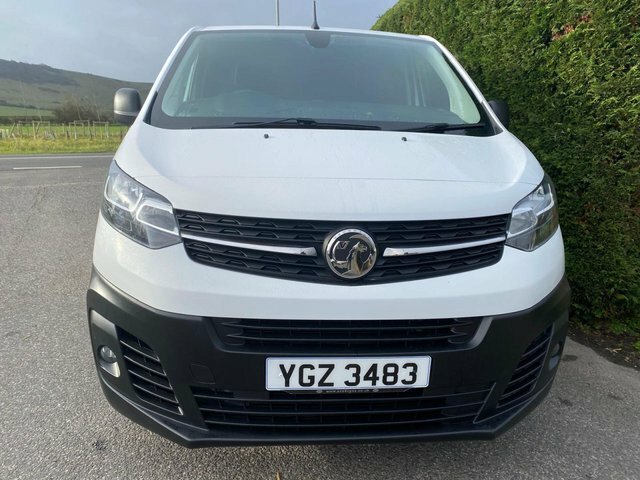 Vauxhall Vivaro 2700 Dynamic L1 Swb 1.5Td 120Ps YGZ3483 White #2