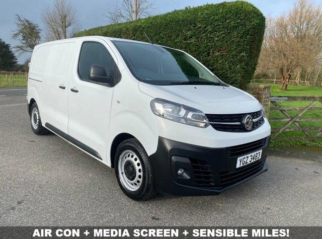 Vauxhall Vivaro 2700 Dynamic L1 Swb 1.5Td 120Ps White