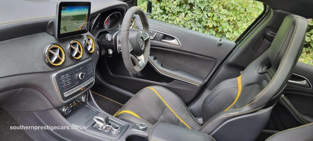 Mercedes-Benz A Class 2.0 A45 Amg Yellow Night Edition Spds Dct 4Matic E LC17XRT Black #2