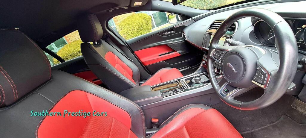 Jaguar XE 2.0I R-sport Euro 6 Ss White #6