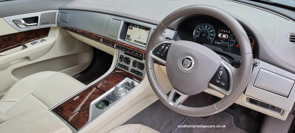 Jaguar XF 3.0D V6 Premium Luxury Euro 5 Ss Silver #3